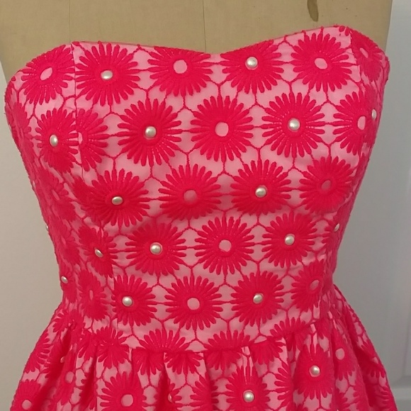 Lilly Pulitzer "Peyton" Strapless Dress - Picture 2 of 5